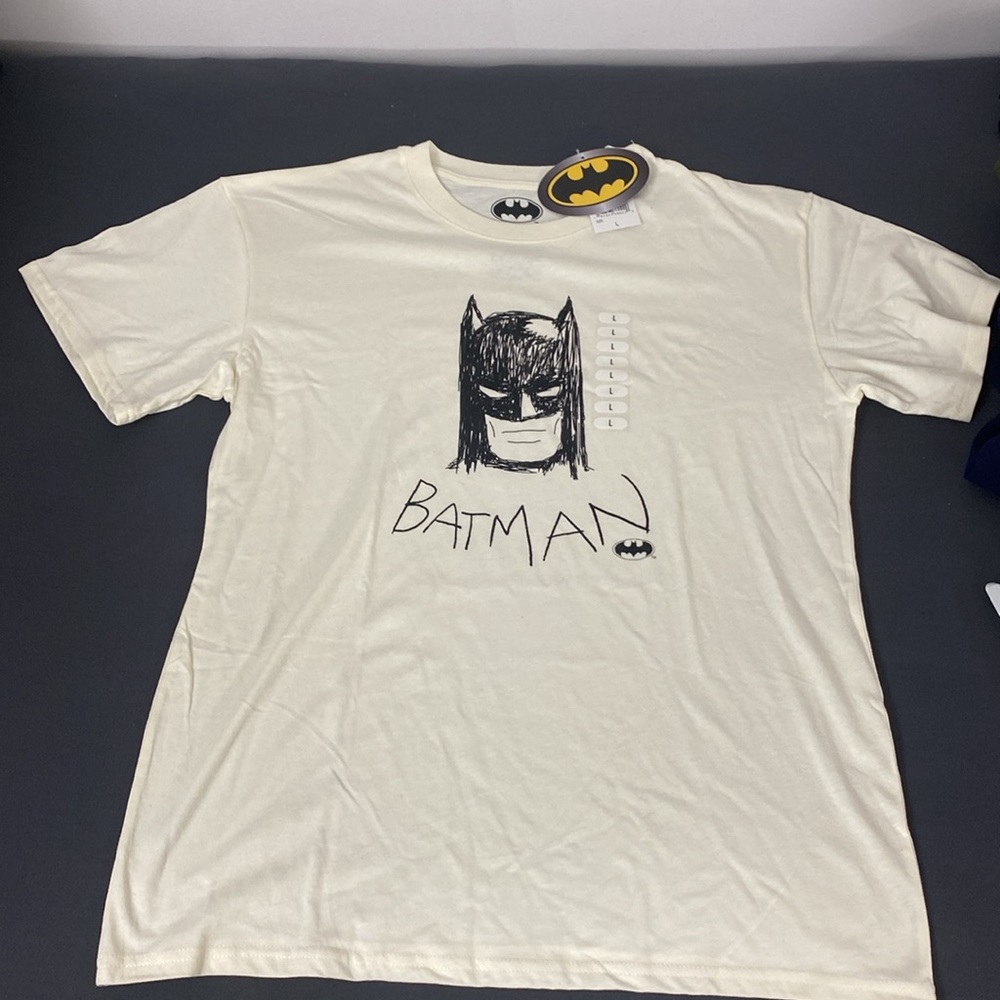 NWT Batman Graphic Cream Colored short sleeve Tee